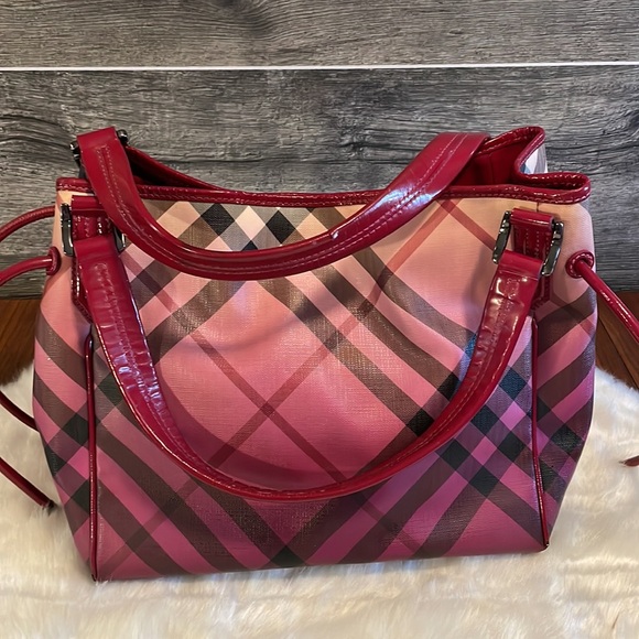 Burberry Raspberry Gradient Supernova Check Bilmore Tote LIMITED EDITION - Picture 4 of 15